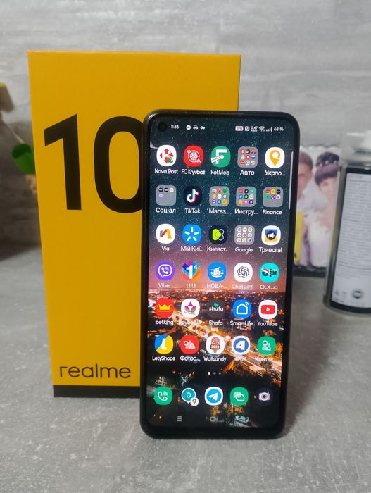 Телефон Реалми 10