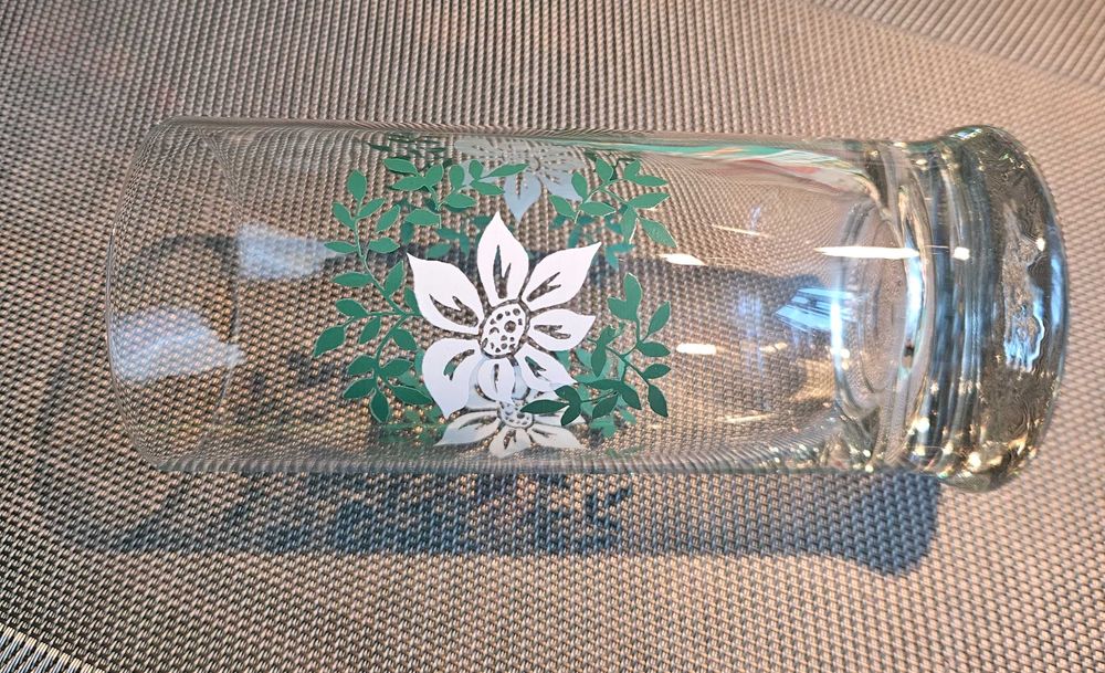 Wysokie szklanki literatki na napoje PRL