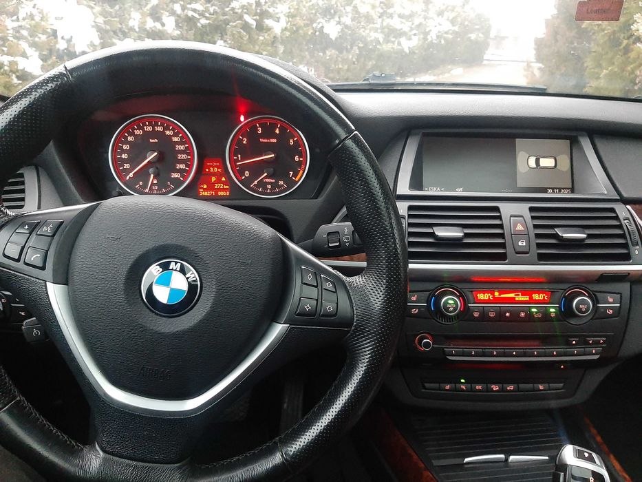 BMW X5 E70 4.8 V8 Import Dubaj Pakiet Aero 7-osobowa