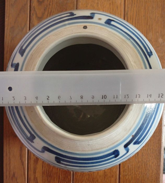 Duzy zabytkowy  chinski porcelanowy pojemnik