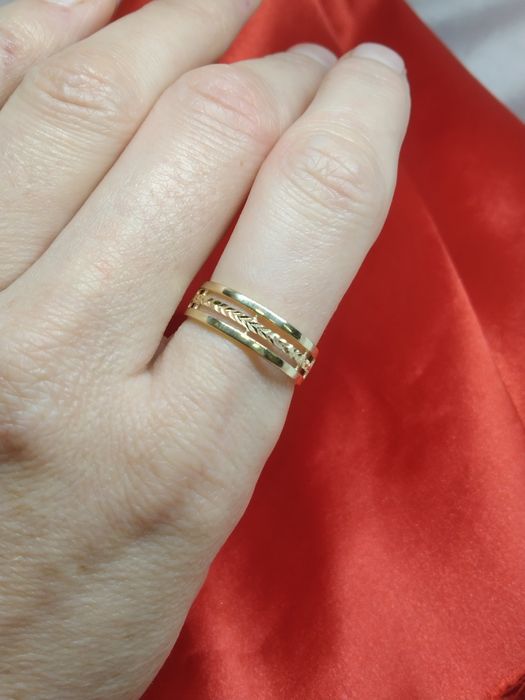 Piękny złoty pierścionek, złoto 585, r. 18