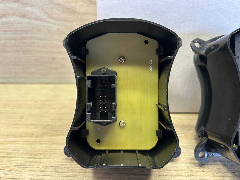 Кнопка аварійки блок склопідіймач Fiat Doblo 119 223 Добло аварійка