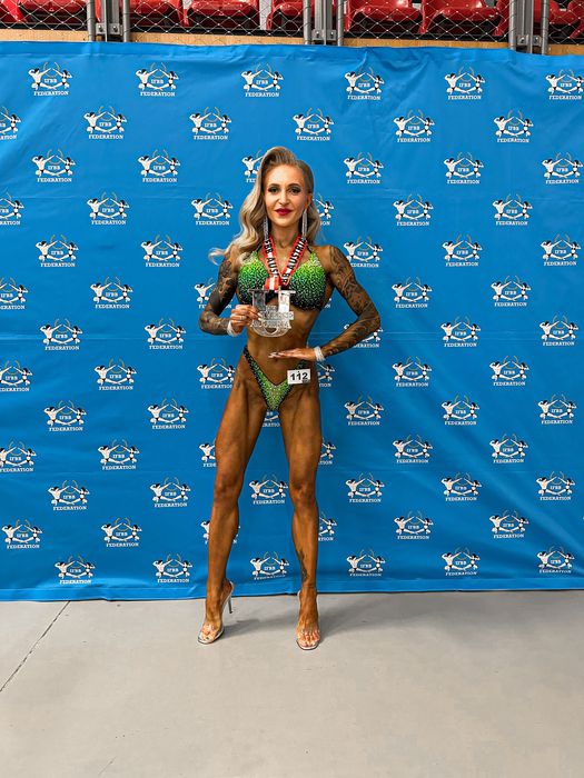 Strój na zawody. Fitness bikini. Ifbb