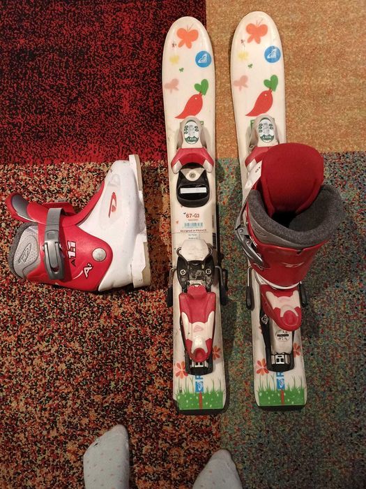 Sprzedam dziecięce buty narciarskie i narty