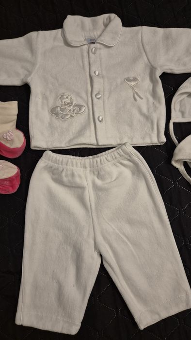 Ubranka niemowlęce dla dziewczynki 62 68