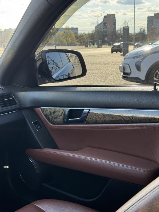 Mercedes-benz w204 2,2 дизель