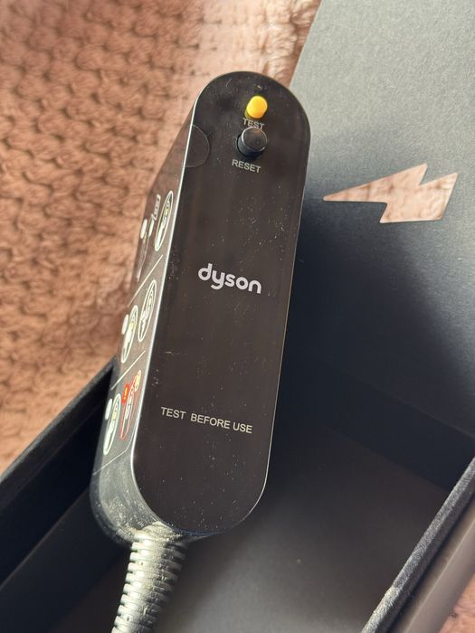 НОВИЙ Dyson airstrait strawberry