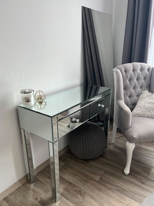 Konsola szklana, komoda szklana