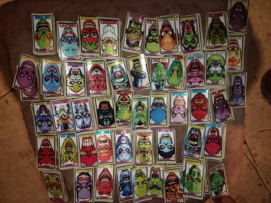 Наклейки від жуйок    iskeletor  KOLEJ