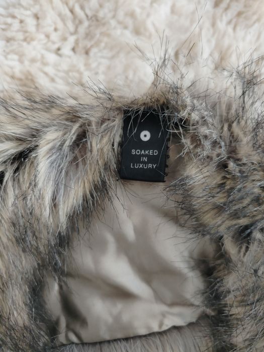 Piękny kołnierz damski elegancki zapinany naturalne futro  luxury