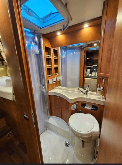 Troca /retoma/ permuta Autocaravana Carthago T143 2017 como Nova  | Lítio 200Ah | Pronta a Viajar