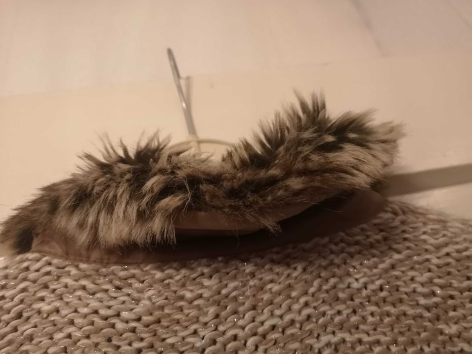 Sweter z futerkiem