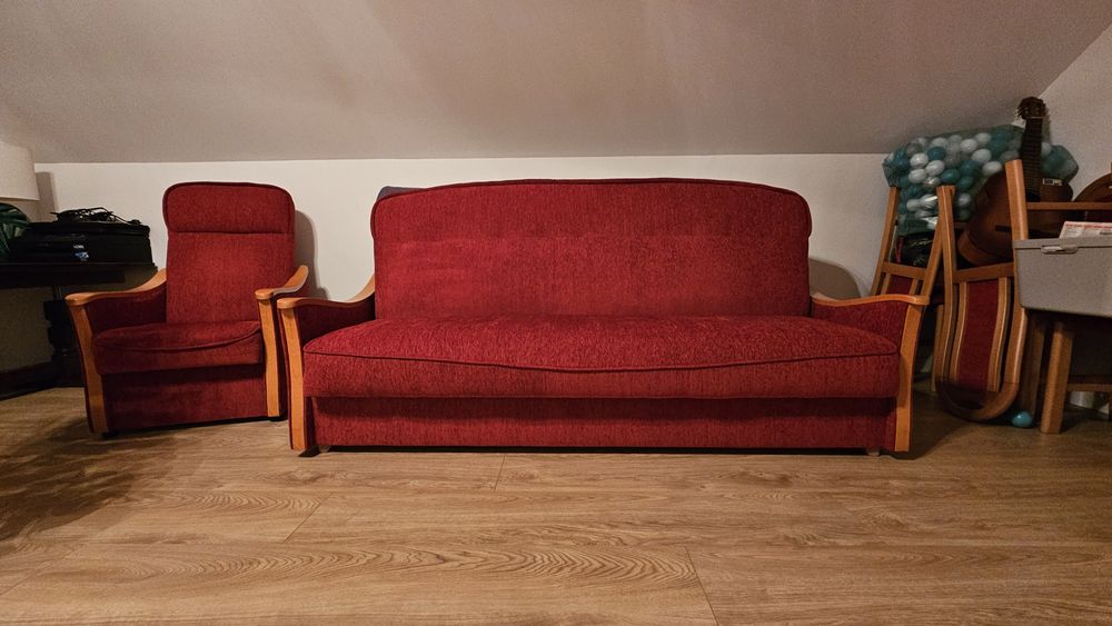 Wersalka rozkładana z pojemnikiem