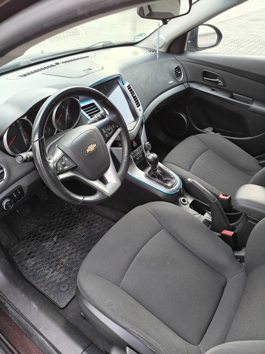 Chevrolet Cruze 2012 1.4 140 km