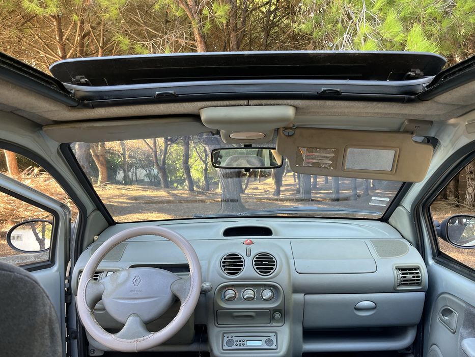 Renault Twingo 1.2 (2001) com 217 mil km