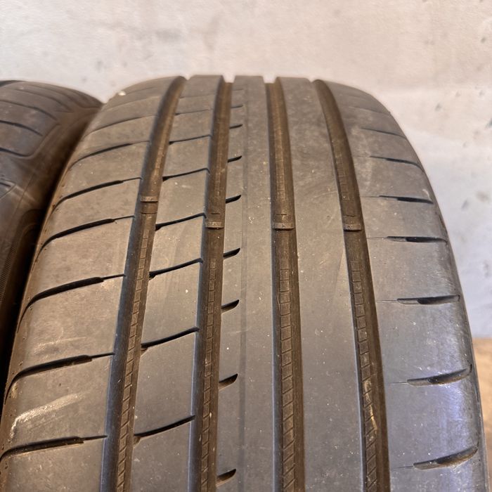 2 шт літні 215/45/18 goodyear eagle f1