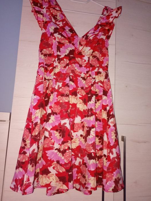 Sukienka w kwiaty w print S