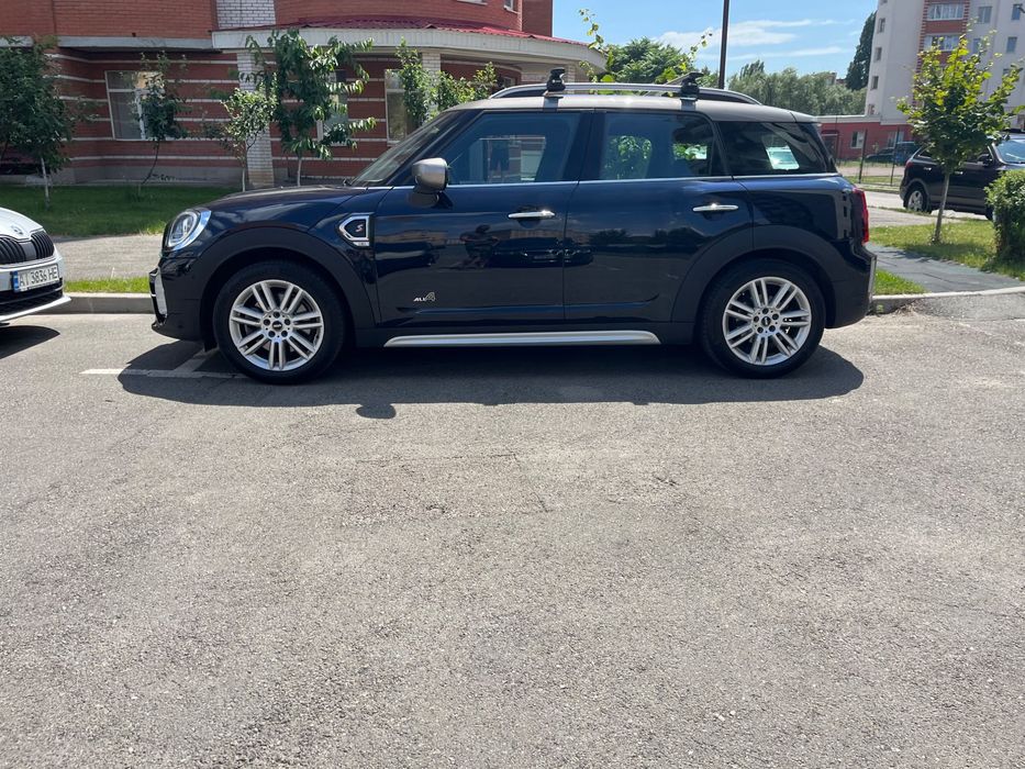 Поперечини багажник для вашого MINI від Thule