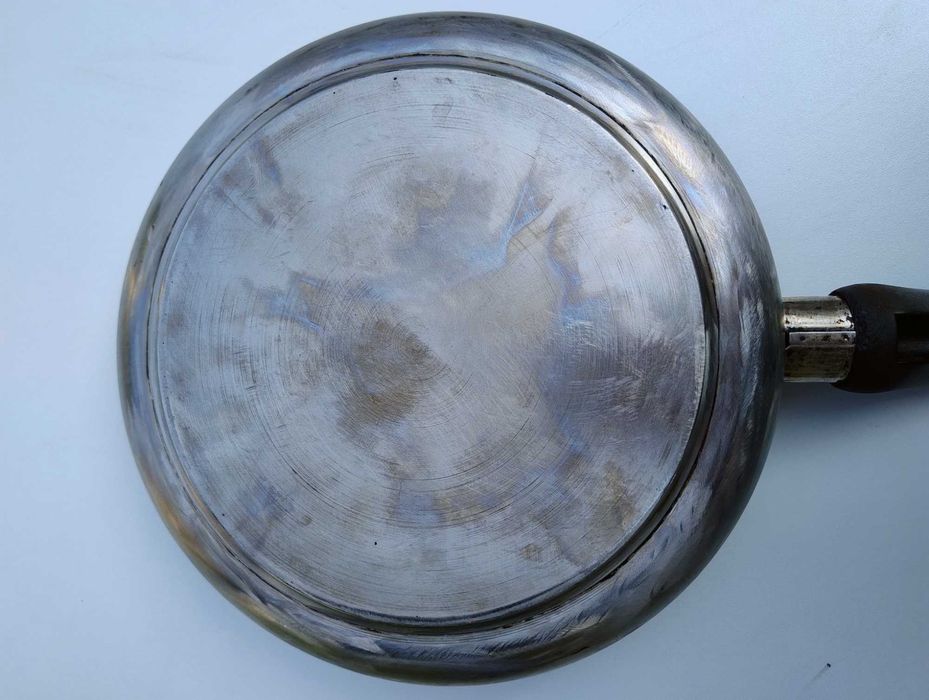 Patelnia metalowa 24 cm - stalowa