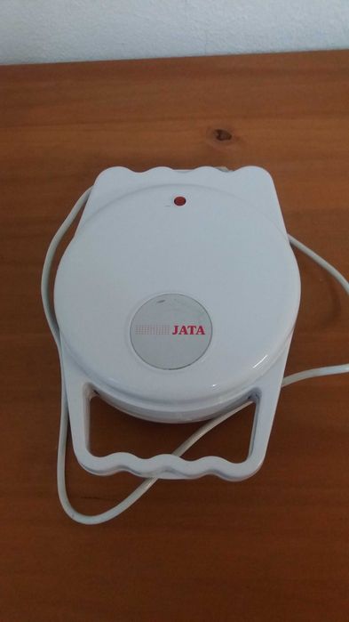 Electodomestico de fazer sandes