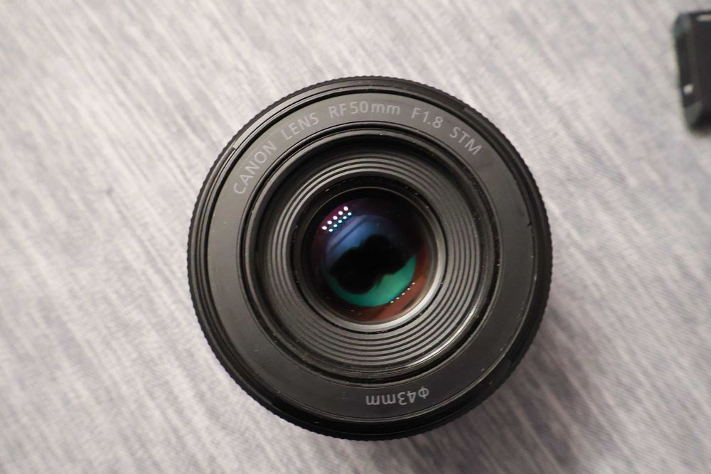 Obiektyw Canon RF 50 1,8