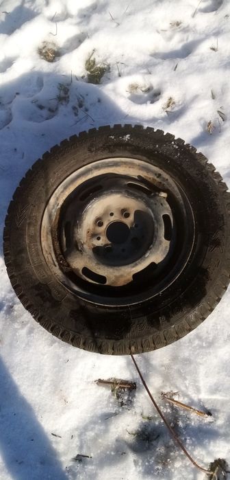 Продам пару нових зимових кольос р13