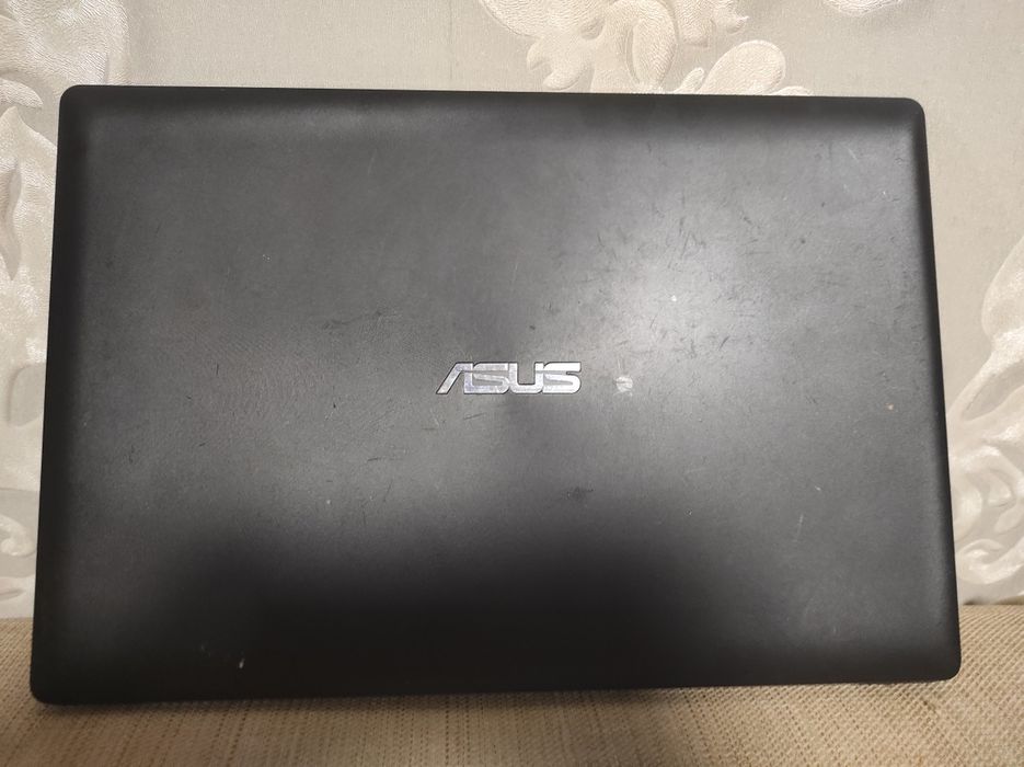Ноутбук 15,6" Asus X553M Pentium N3450 2 ядра 4 потоки ram 4gb ddr3