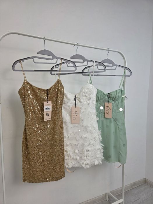 Сток оптом, зашиті мішки оптом , одяг оптом на кілограми , сукні оптом