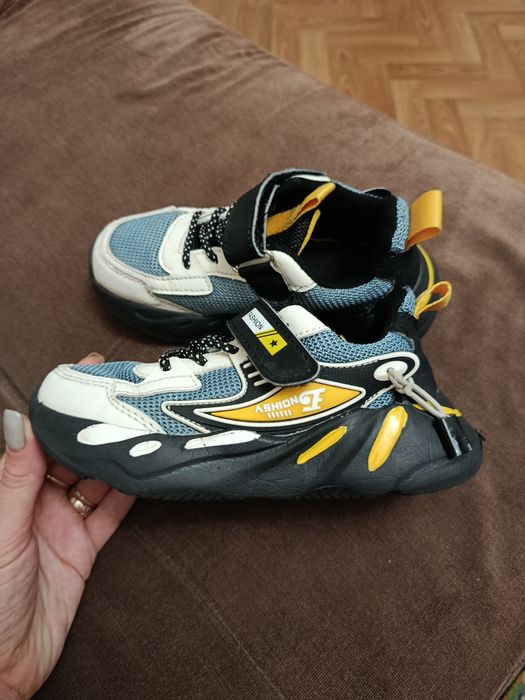 Кроссовки для мальчика. Кросівки для хлопчиків