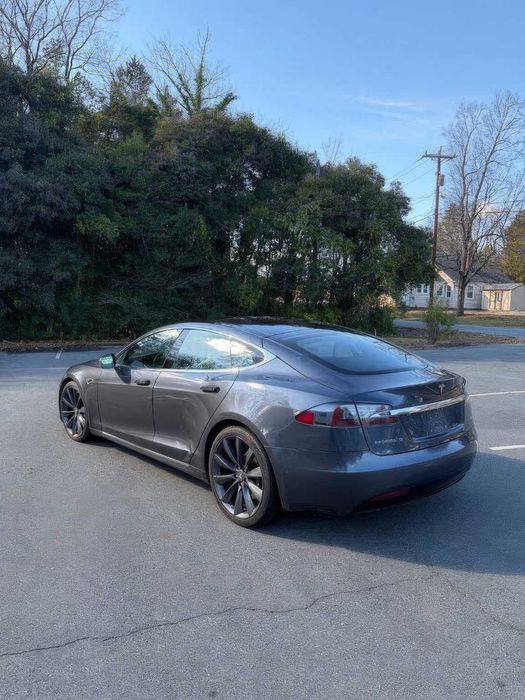 Tesla Model S 75D      2016