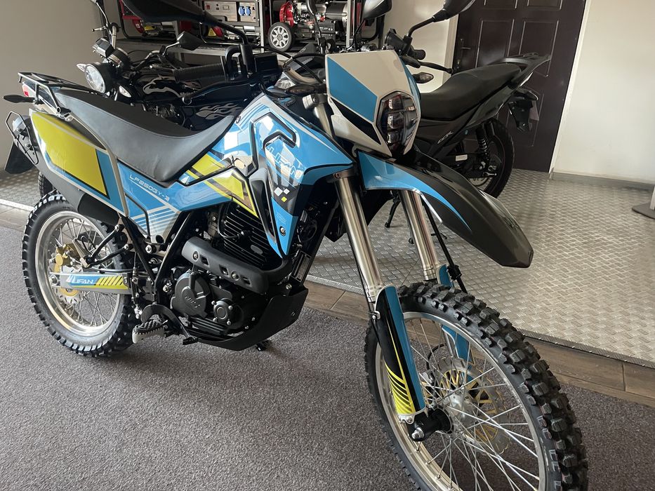 Новинка 2024 ХІТ продажу у США LIFAN KPX 250 enduro