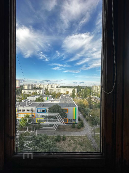 Продаж 1к кімнатної квартири на Лісовому масиві Мілютенка 5А
