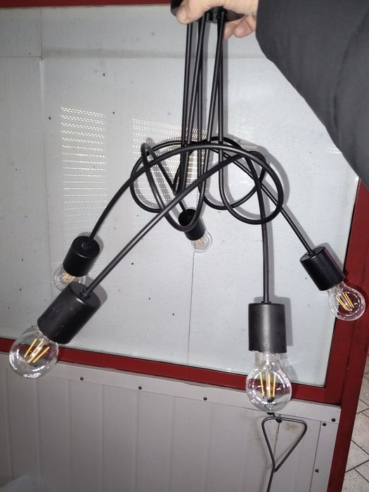 Lampa sufitowa czarna komplet z żarowkami