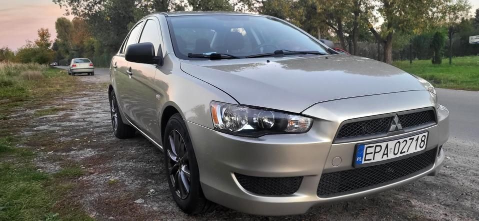 Mitsubishi Lancer