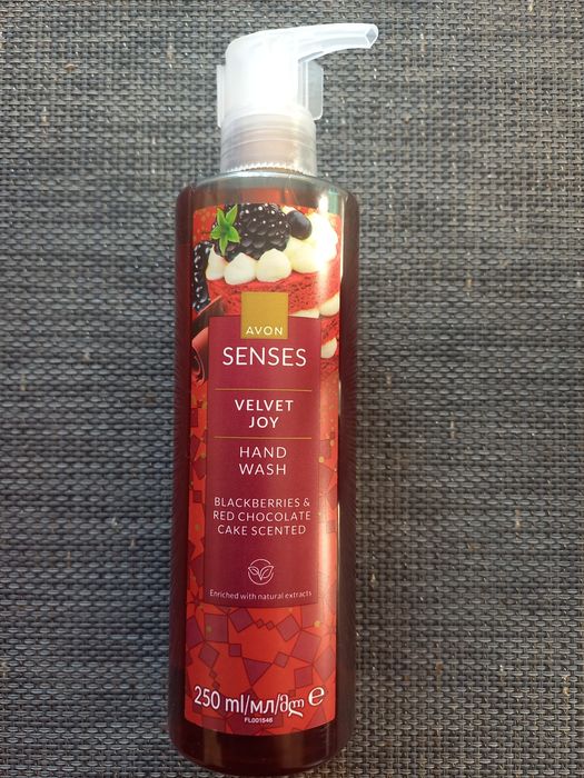 Mydło w płynie Velvet Jou 250 ml Avon