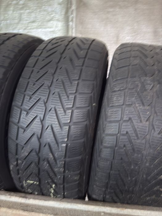 Колеса/резина/гума 225/60R16 Vredershtain