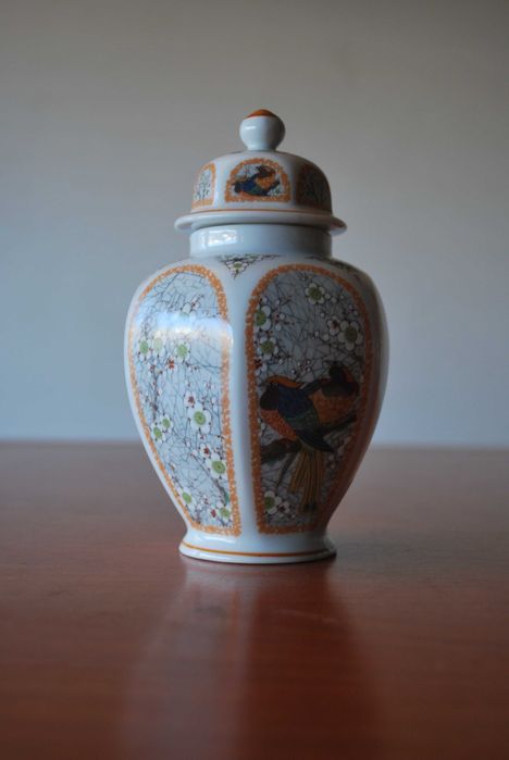 Jarrões Porcelana "Shirakabe" Nagoya Japão