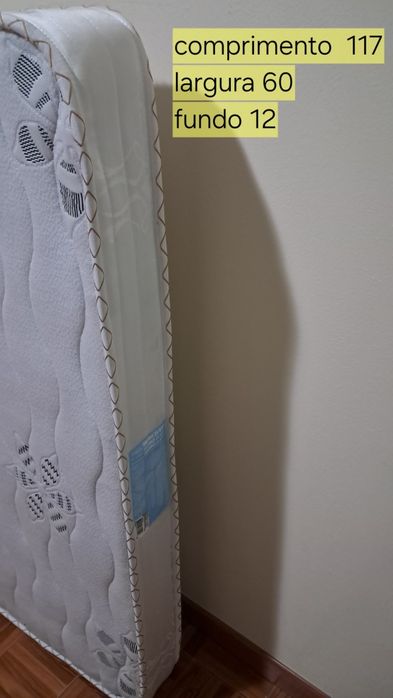 Colchão de bebé em bom estado