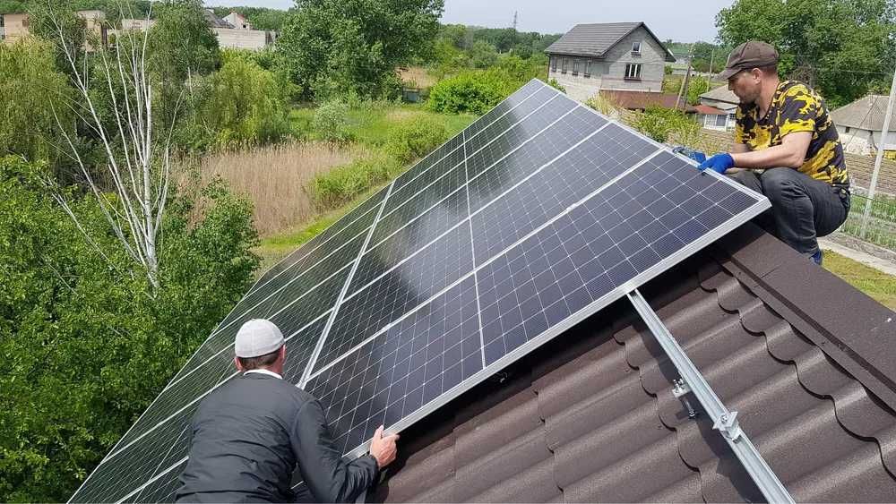 Монтаж сонячних панелей і систем резервного живлення инвертора сес