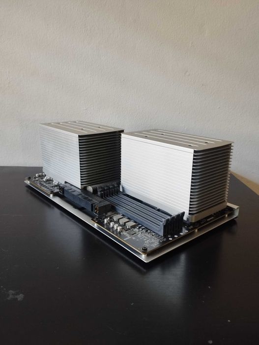 Apple Mac Pro 5,1 Dual CPU Tray (2× Intel Xeon E5620, 2.40GHz)