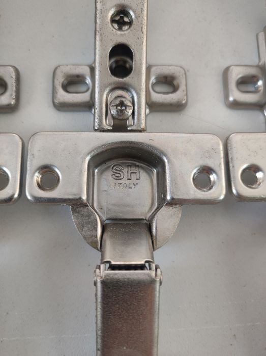 60 dobradiças de mola