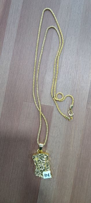 Colar com pendente Jesus liga de zinco