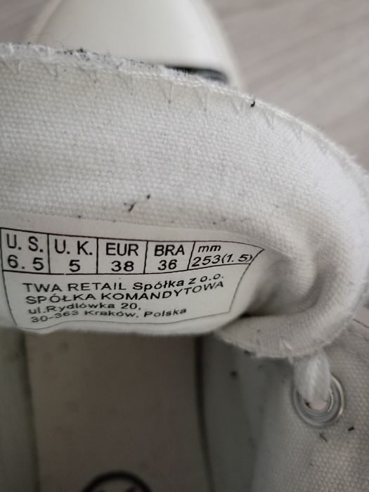 Trampki młodzieżowe rozmiar 38
