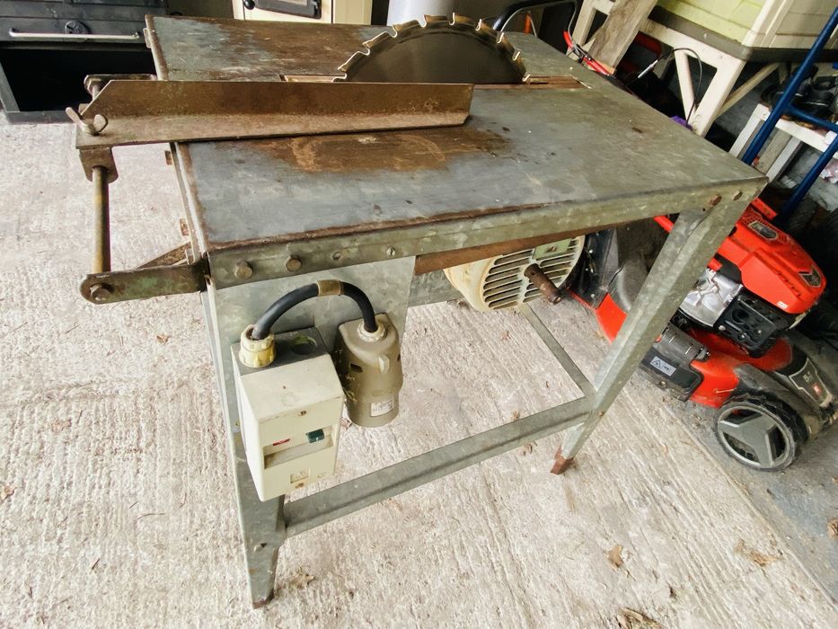 Krajzega Piła stołowa solidna lekka