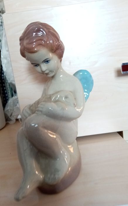 Велика фарфорова статуетка 18 см