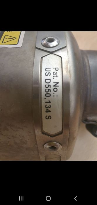 Akrapovic ponteira origem