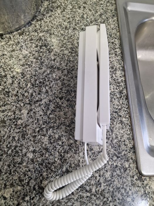 telefone universal Golmar T-510R.