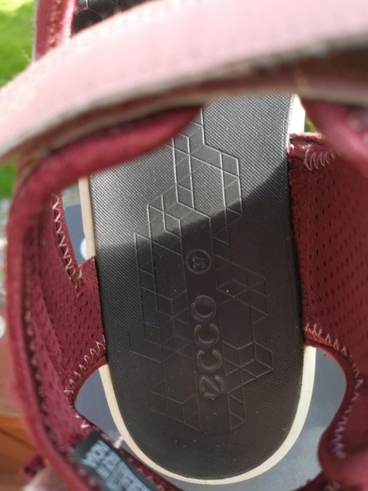 Sandały ecco biom dla dziewczynki 37