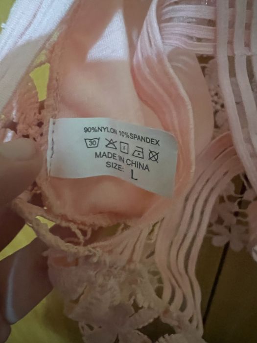 Vendo 2 sutiãs de Senhora