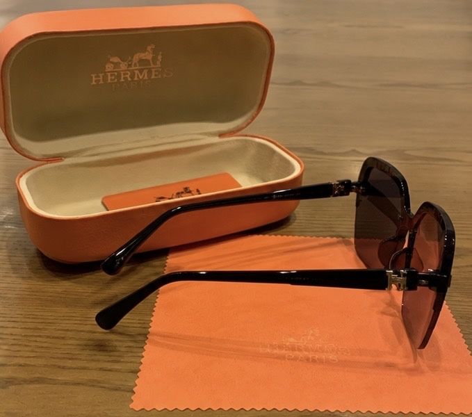 Солнцезащитные очки Hermes